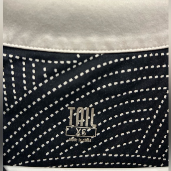 Tail.  Activewear Polo tshirt black and white, size xs - Picture 4 of 4